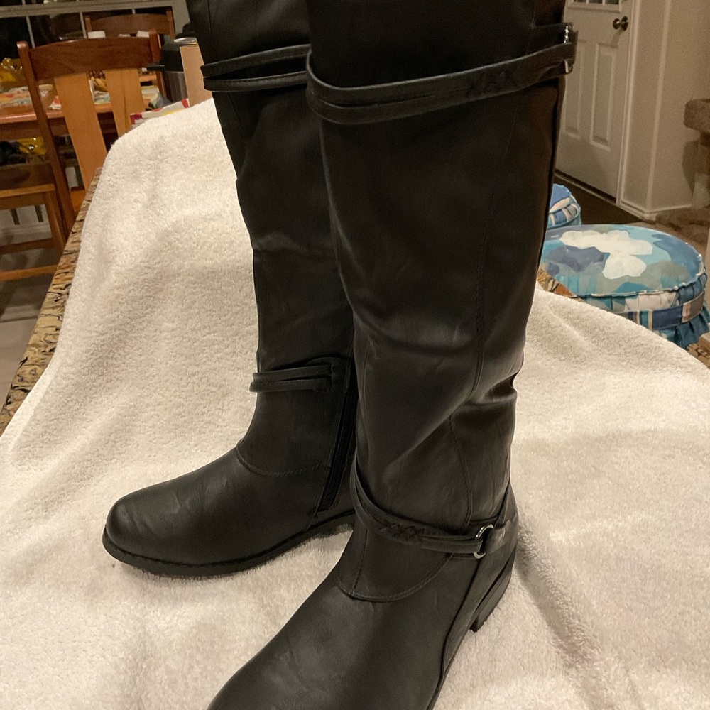 Boots, Journee Wide Calf Harley Boots, NWT